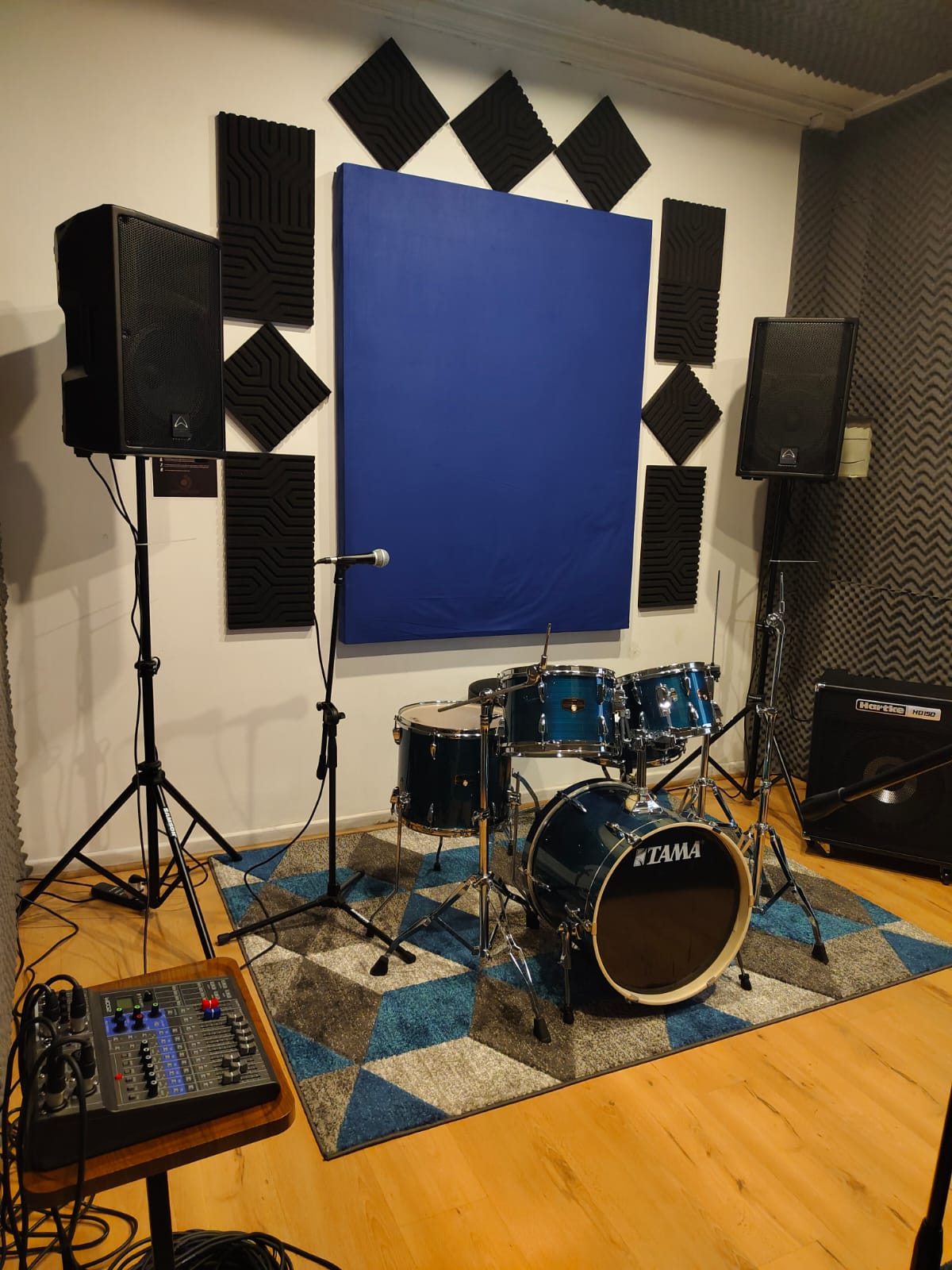 sala 1 otra 2